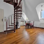 Rynek Nowego Miasta Two-Level Apartment