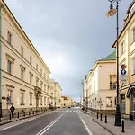 Miodowa 12, Old Town / 200 M From Castle Square