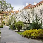 Miodowa 12, Old Town / 200 M From Castle Square