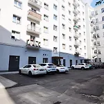 Premium Place In The Centre, Wi-Fi - By Hik Apartments