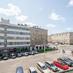 Ochota Yellow Apartment