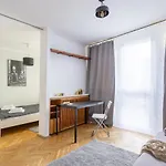 Zamkniete- Stylish One Bedroom Apartments - 58 Zelazna