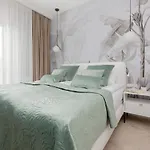 Art Deco Apartment Mokotow With Gym & Parking By Renters Prestige
