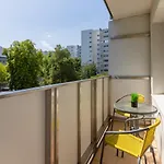 Metro Pole Mokotowskie Studio By Noclegi Renters