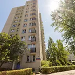 Artistic Pearl Mokotow, Piwarskiego 11