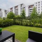 Zoliborz Artystyczny Apartment With Parking By Renters