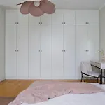 Elegant Apartment Joliot-Curie30