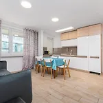 Emilii Plater 47 By Homeprime