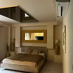 Beigeroom