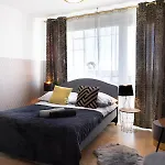 Clicktheflat Conrada Apart Rooms