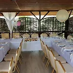 Albert Turystyczne Uslugi Hotelarskie
