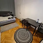 Fantastic Waw - Kp69 Room - B
