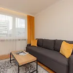 Apartment With View Of The Warsaw Centre Zlota By Renters