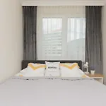 Apartment With View Of The Warsaw Centre Zlota By Renters