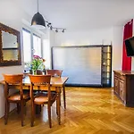 Charming Apt Next To Lazienki Park And City Center