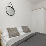 Business Center Sluzewiec Apartment With Parking By Renters
