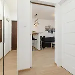 Roomy Apartment Oczapowskiego In Bielany By Noclegi Renters