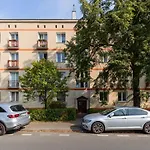 Roomy Apartment Oczapowskiego In Bielany By Noclegi Renters
