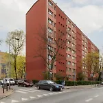 Dickens St Apartment Warsaw By Noclegi Renters