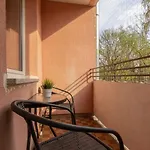 Dickens St Apartment Warsaw By Noclegi Renters