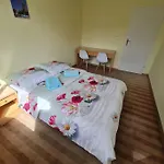 Fantastic Waw - Z6 Room - 103B