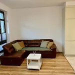 2-Bedroom Apartament Warszawa Praga