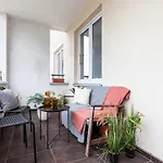 Superapart Konstancinska 2