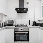 Kasprowicza 15 By Homeprime
