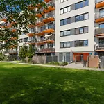 Symboliczna Apartment With Balcony & Parking Warsaw By Noclegi Renters
