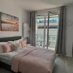 Studio Apartment Raspberry By Galeria Polnocna