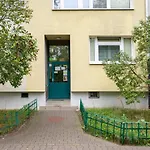 Varsovia Metro Comfort Apartment