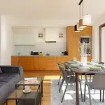 Old Mokotow Spacious Two-Bedroom Apartment By Noclegi Renters