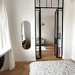 Old Town Residence , Wi-Fi , 2-Beds , Aesthetics - By Hik Apartments