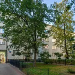 Zlota Apartment - City Center, Workspace, Metro - By Rentujemy