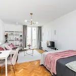 Superapart Dyminska 6