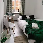 Cozy Apartment In Warsaw Center