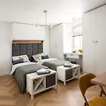 New City Break Apartment Stara Praga Koneser Zabkowska Metro Netflix