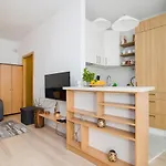 Shortstaypoland Plac Dabrowskiego B140
