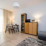Shortstaypoland Plac Dabrowskiego B140