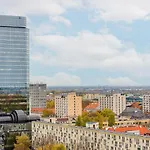 Warsaw Centre Saski Garden Apartment By Noclegi Renters