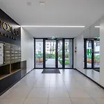Stylish Airport Business Apartments - Parking, Balcony - By Rentujemy