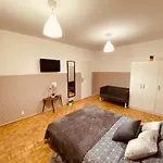 Clicktheflat Wokalna Apart Rooms