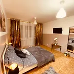 Clicktheflat Wokalna Apart Rooms