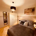 Clicktheflat Wokalna Apart Rooms