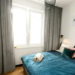 Nowy, Elegancki Apartament W Okolicy Pge Narodowy