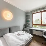 Luxury Garden Apartment