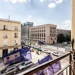 Free Parking - Creative Flat With Fast Wifi And Tv