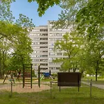 Bright & Cozy Studio Near Metro Marymont By Noclegi Renters