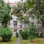 Stylish And Sweet Apartment In Warsaw Near Park Lazienki By Noclegi Renters