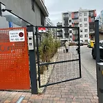 Cybernetyki2 Street Inn Near Airport